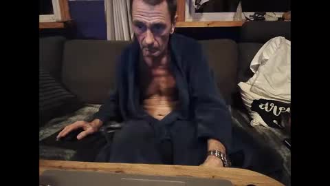 Snapshot of bigswe1 chatting on 01-19-25, 04:36 bigswe1 online show from 01-19-25, 04:36