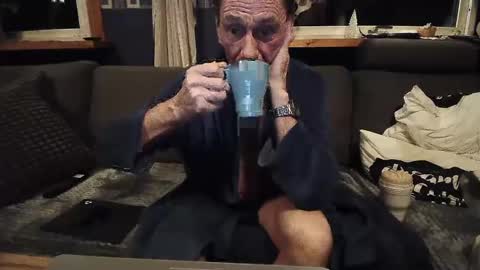 Snapshot of bigswe1 chatting on 02-14-25, 03:00 bigswe1 online show from 02-14-25, 03:00