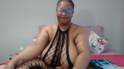Snapshot of bigtitshornygirlxxx chatting on 05-18-26, 09:37 Lona online show from 05-18-26, 09:37