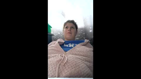 Snapshot of bigtitslala chatting on 12-21-25, 11:06 bigtitslala online show from 12-21-25, 11:06