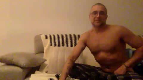 Snapshot of bigvega79 chatting on 11-12-25, 11:36 bigvega79 online show from 11-12-25, 11:36