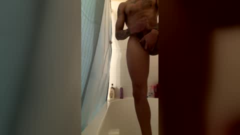 Snapshot of bigviper375 chatting on 04-29-26, 11:14 bigviper375 online show from 04-29-26, 11:14
