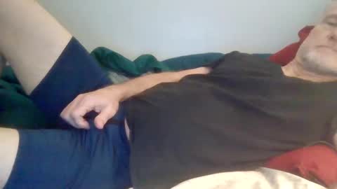 Snapshot of bigwebone chatting on 12-25-24, 05:37 Bigwebone online show from 12-25-24, 05:37
