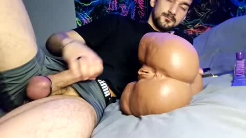 Snapshot of bigwhitecock_liam chatting on 05-30-26, 05:54 bigwhitecock_liam online show from 05-30-26, 05:54