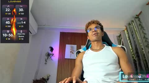 Snapshot of bigxxo chatting on 11-06-25, 12:44 bigxxo online show from 11-06-25, 12:44