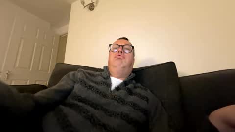 Snapshot of bihudddds chatting on 02-19-26, 08:05 Just call me master online show from 02-19-26, 08:05