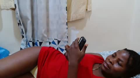 Snapshot of bilia_ebony chatting on 01-23-25, 02:39 Bilia online show from 01-23-25, 02:39