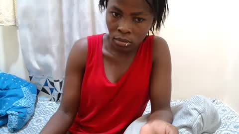 Snapshot of bilia_ebony chatting on 01-27-25, 10:27 Bilia online show from 01-27-25, 10:27