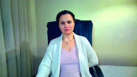 Snapshot of bililay chatting on 02-09-25, 10:21 DOM NIKA online show from 02-09-25, 10:21