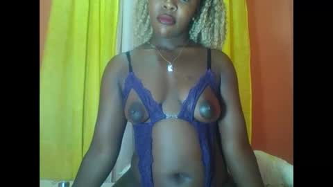 Snapshot of bilion_ass chatting on 01-03-25, 09:15 TREZAH online show from 01-03-25, 09:15