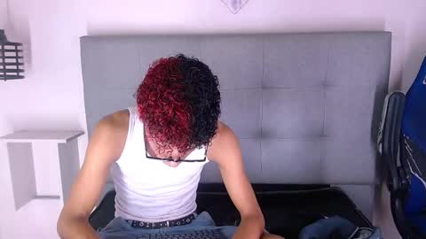 Snapshot of billie_turner_ chatting on 09-18-25, 04:03 B-I-L-L-I-E 3 online show from 09-18-25, 04:03