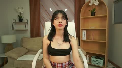 billiebrownn online show from 04-06-26, 07:04