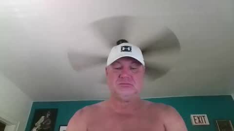 Snapshot of billjames55 chatting on 05-09-26, 08:25 billjames55 online show from 05-09-26, 08:25