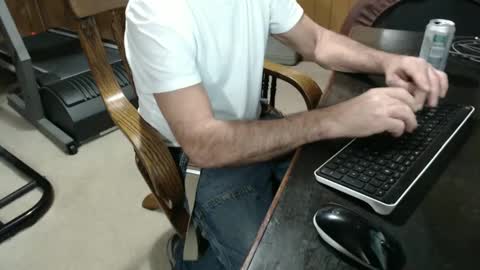 Snapshot of billy471 chatting on 12-24-24, 10:28 billy471 online show from 12-24-24, 10:28