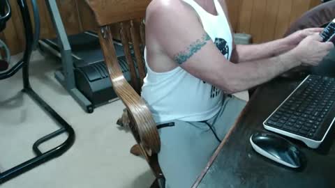 Snapshot of billy471 chatting on 01-22-25, 10:15 billy471 online show from 01-22-25, 10:15