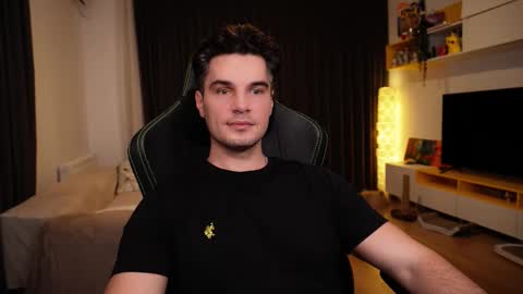 Snapshot of billypassion chatting on 11-25-25, 07:03 BillyPassion online show from 11-25-25, 07:03