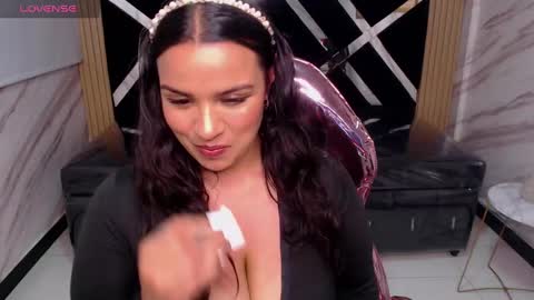 Live 1000pm 600am COLOMBIAN HOUR online show from 03-11-25, 04:32