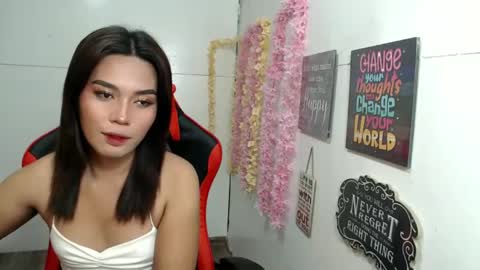 Snapshot of binimika chatting on 03-02-25, 05:14 BINI MIKA online show from 03-02-25, 05:14