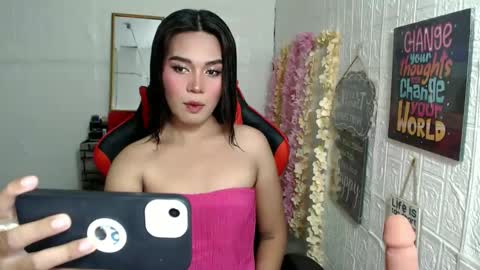 Snapshot of binimika chatting on 03-08-25, 11:16 BINI MIKA online show from 03-08-25, 11:16