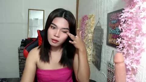Snapshot of binimika chatting on 03-10-25, 10:34 BINI MIKA online show from 03-10-25, 10:34