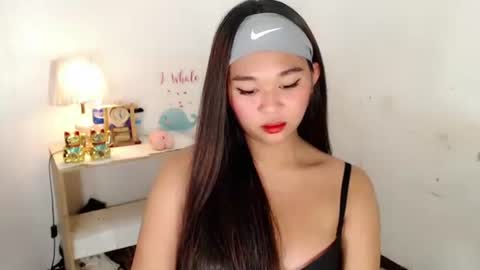 Snapshot of binnie_katchins chatting on 10-16-25, 11:00 binnie_katchins online show from 10-16-25, 11:00