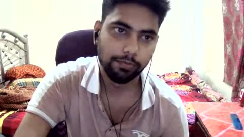 Snapshot of birbikrom104 chatting on 06-29-26, 01:44 birbikrom104 online show from 06-29-26, 01:44