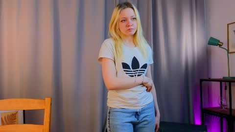 Alice online show from 04-11-26, 03:27