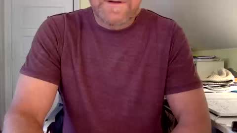 Snapshot of bisonbar chatting on 10-17-25, 04:20 BisonBar online show from 10-17-25, 04:20