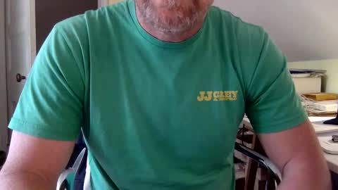 BisonBar online show from 04-12-26, 08:03