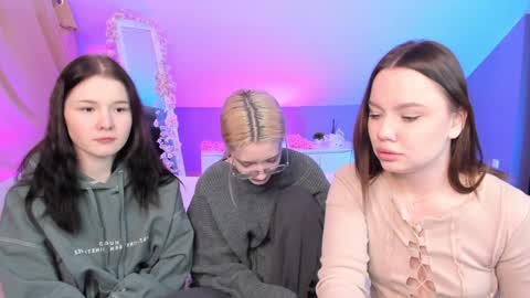 Snapshot of bjliki chatting on 01-28-25, 08:36 Julia online show from 01-28-25, 08:36
