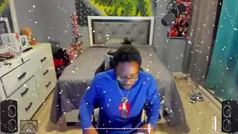 Plant Base Streamers From Pennsylvania online show from 12-25-24, 11:31