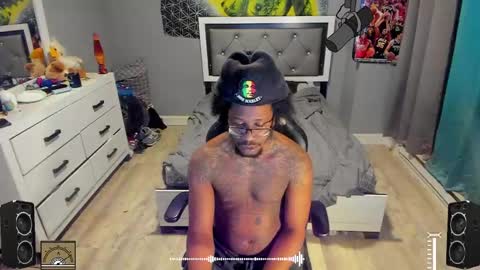 Plant Base Streamers From Pennsylvania online show from 02-11-25, 11:44