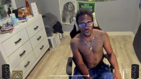 Plant Base Streamers From Pennsylvania online show from 10-21-25, 12:11