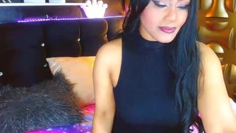 Snapshot of black_ambar chatting on 01-12-25, 03:07 Ambar online show from 01-12-25, 03:07