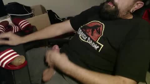 Snapshot of black_beard_slides chatting on 09-13-25, 06:51 black_beard_slides online show from 09-13-25, 06:51