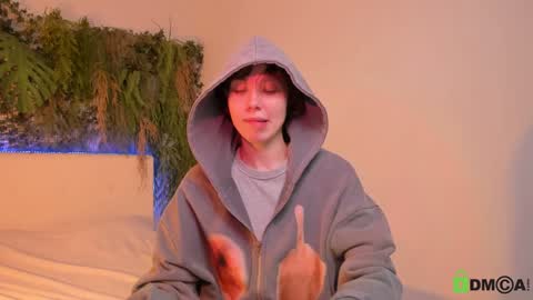 Jenny online show from 01-25-25, 07:39