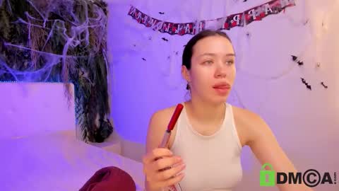 Jenny online show from 10-31-25, 09:54