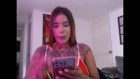 Snapshot of black_latina1 chatting on 05-09-26, 04:45 luisa online show from 05-09-26, 04:45