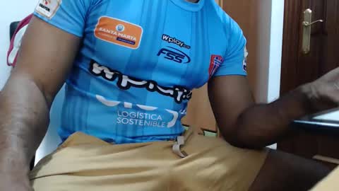 black_latino6 online show from 04-08-26, 08:36