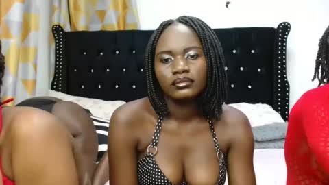 Snapshot of black_mbeauty chatting on 10-13-25, 03:45 Beauty online show from 10-13-25, 03:45