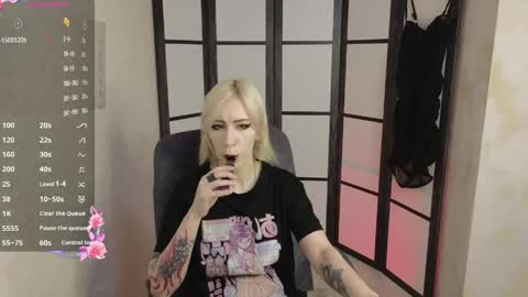 Emily online show from 04-26-26, 08:23