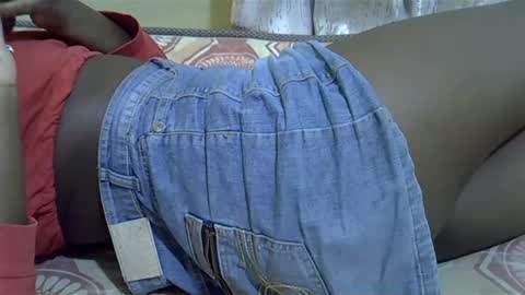 Snapshot of black_queen9 chatting on 02-22-25, 03:45 noel online show from 02-22-25, 03:45