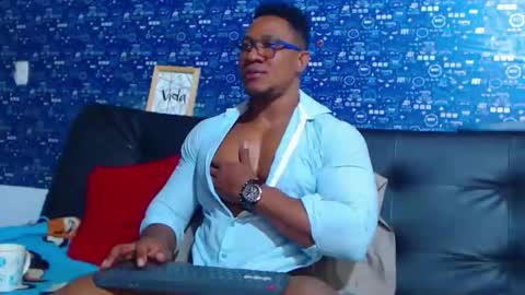 duglas online show from 10-22-25, 03:34