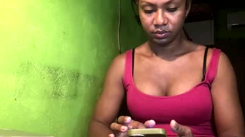 Snapshot of blackasiancockts chatting on 11-18-25, 07:02 Crystal online show from 11-18-25, 07:02