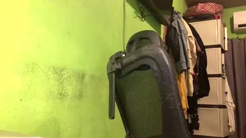 Snapshot of blackasiancockts chatting on 11-25-25, 02:39 Crystal online show from 11-25-25, 02:39