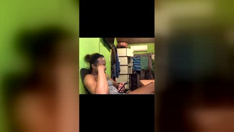 Snapshot of blackasiancockts chatting on 12-22-25, 06:38 Crystal online show from 12-22-25, 06:38