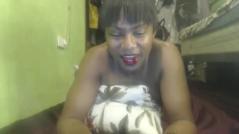 Snapshot of blackasiancockts chatting on 04-13-26, 06:24 Crystal online show from 04-13-26, 06:24