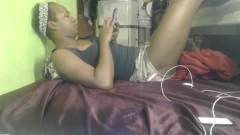 Snapshot of blackasiancockts chatting on 04-18-26, 12:42 Crystal online show from 04-18-26, 12:42