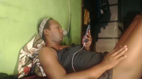 Snapshot of blackasiancockts chatting on 04-21-26, 01:42 Crystal online show from 04-21-26, 01:42
