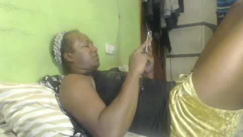 Snapshot of blackasiancockts chatting on 06-26-26, 03:22 Crystal online show from 06-26-26, 03:22